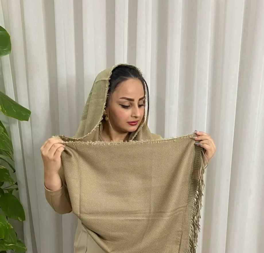 shawl cream neskafei