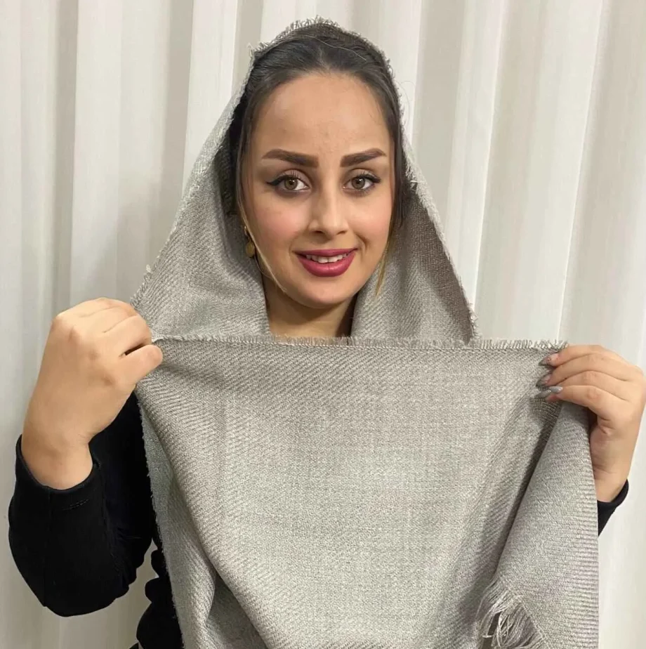 شال ریز بافت طوسی کمرنگ روشا گالری